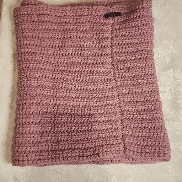 Pink Coach Cozy Sweater Wrap Chunky Knit Scarf! - Picture 1 of 7